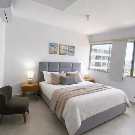 Golden Breeze Apartment