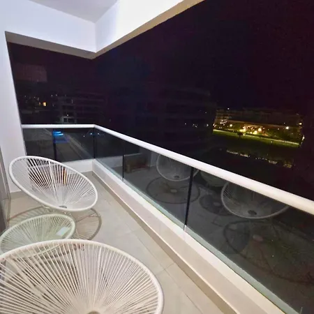 Golden Breeze Apartment